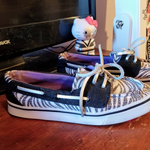 BKe Zebra Striped loafers - Picture 6 of 7